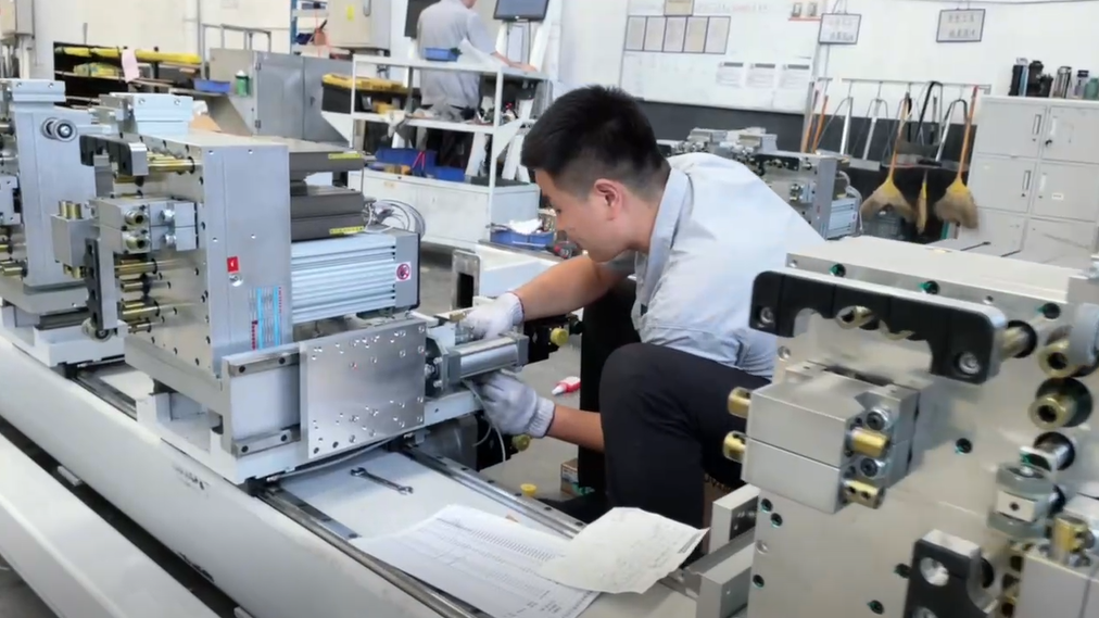 Zeintzuk dira CNC ebaketa-makinaren akats arruntak?